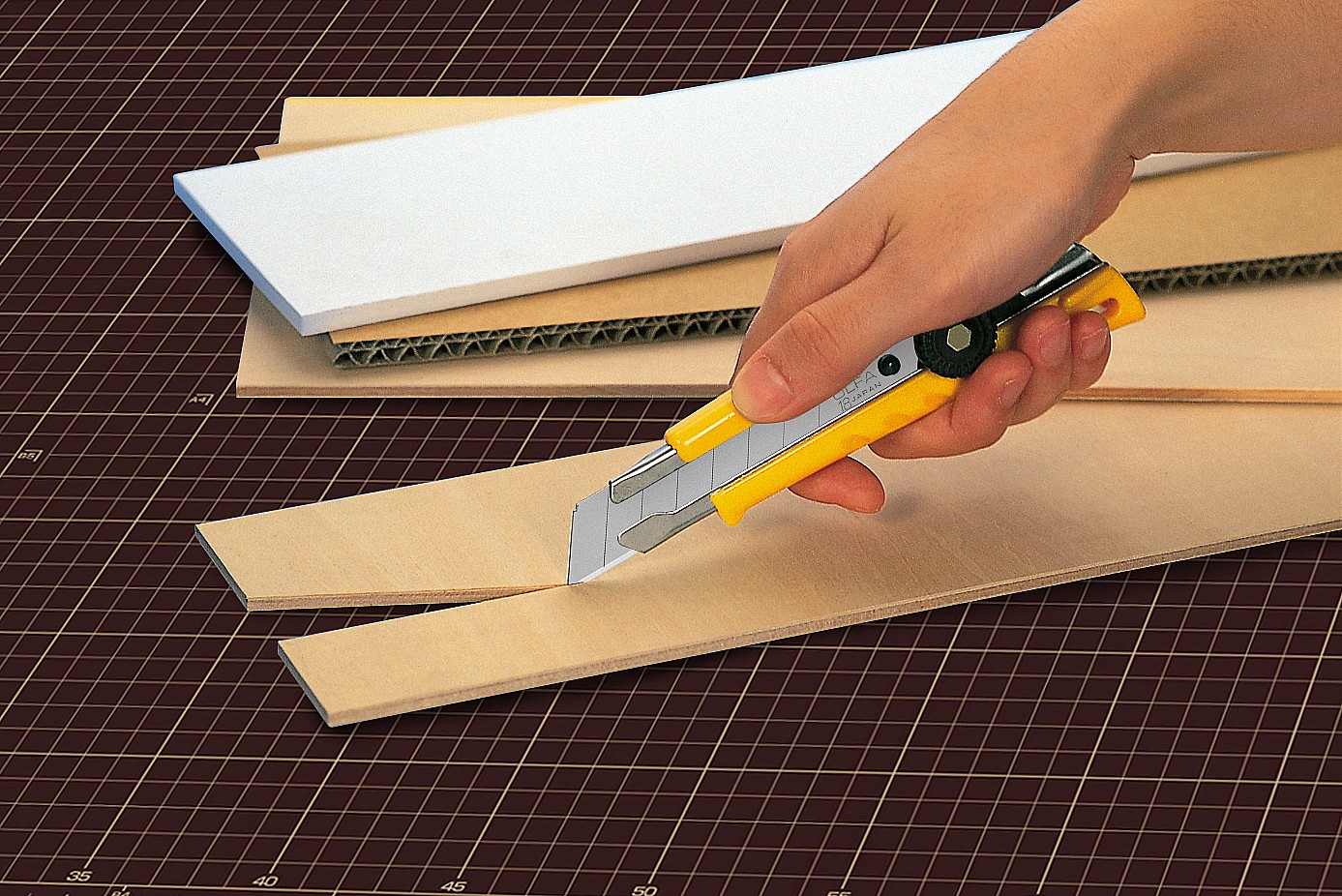 OLFA 18 мм, с выдвижным лезвием, нож (OL-L-1)