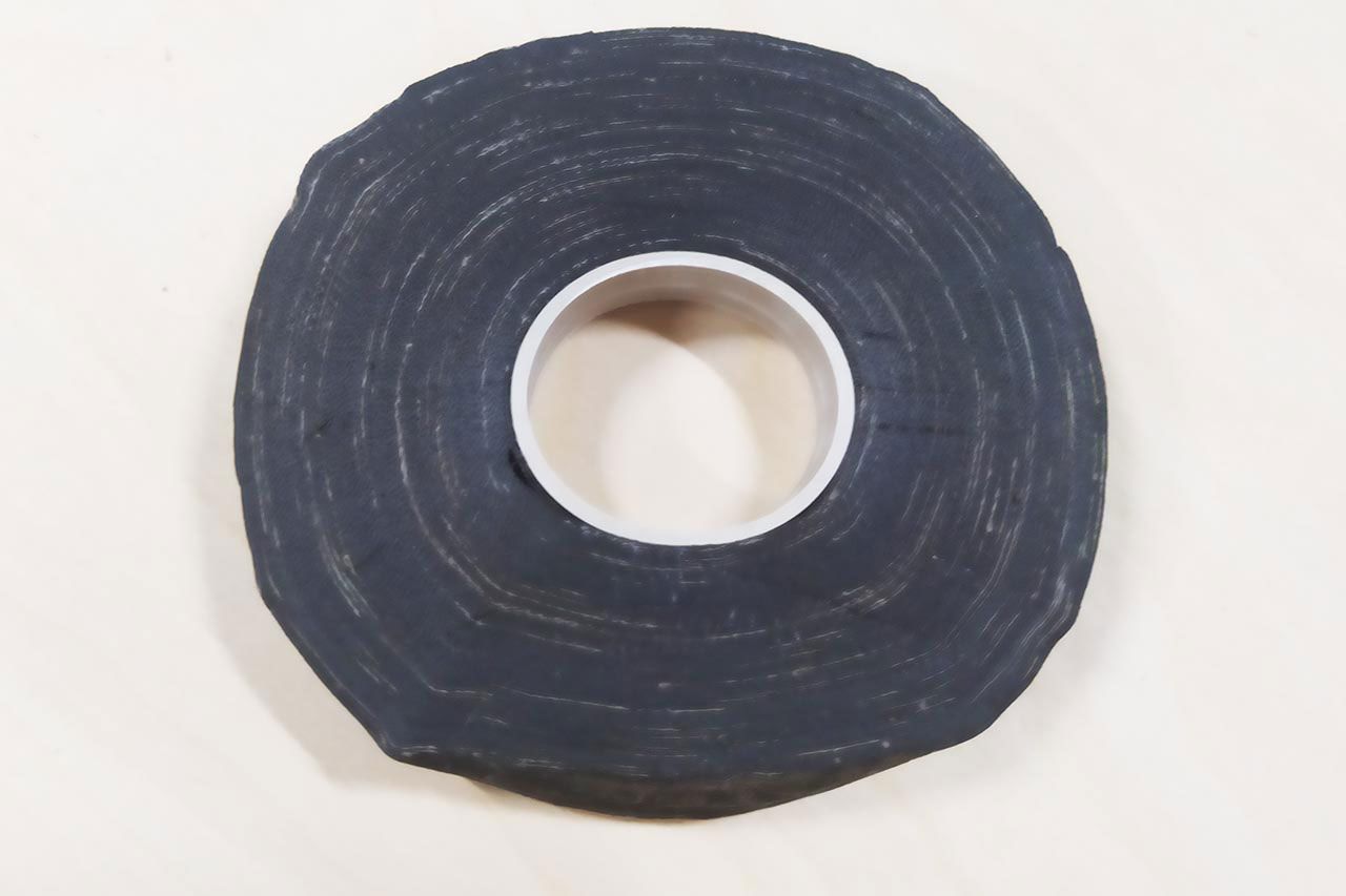 Тканевая изолента ХБ черная 300 г. двухсторонняя (шир. 20 мм, толщ. 0.4 мм) Китай