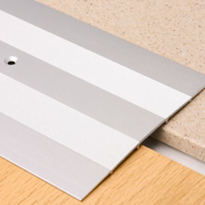 Пороги алюминиевые А-10 100х3,5 мм (открытый крепеж)