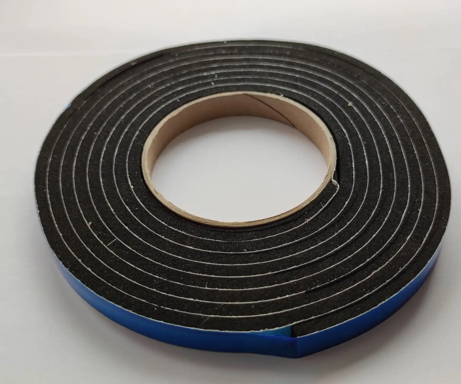 Уплотнитель Неопрен CR 160 15*42*2000мм