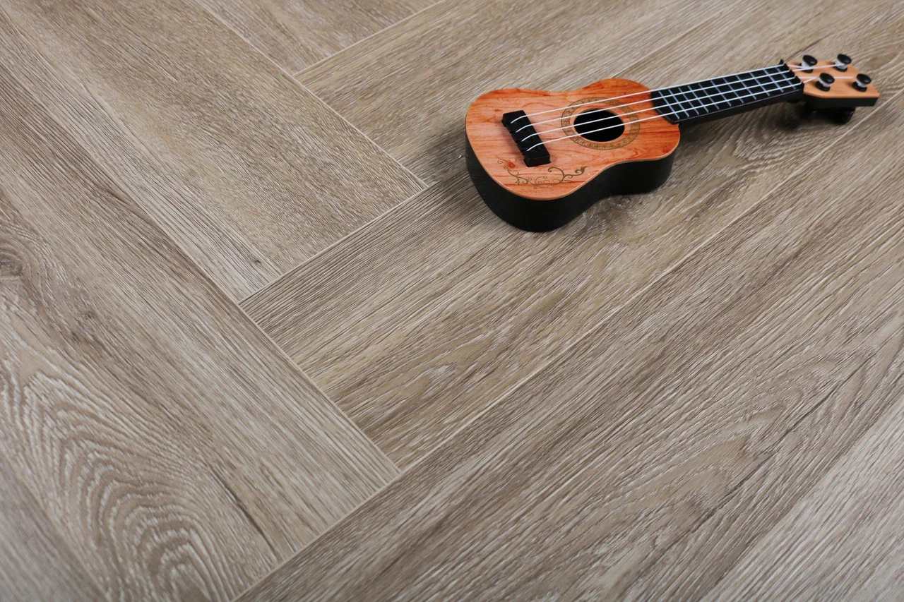 Дуб Корбюзье/Oak Corbusier