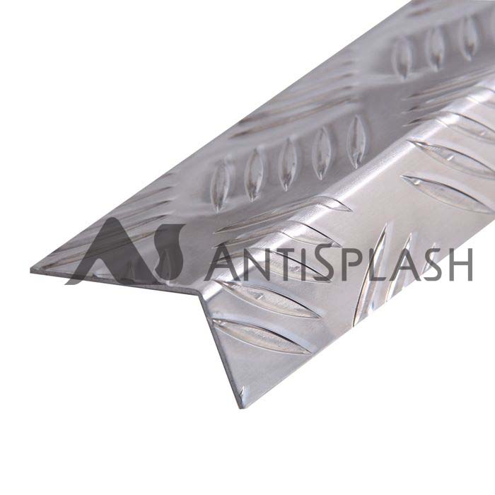 Угол рифленый из алюминиевого листа Квинтет 60*30*1,5 Укв 02.2000.500