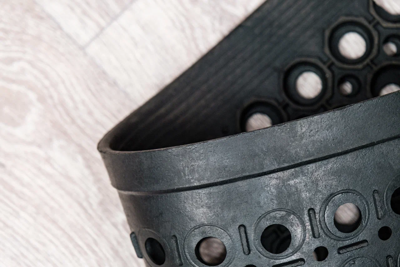 Резиновый коврик «Restorant» 600 х 900мм