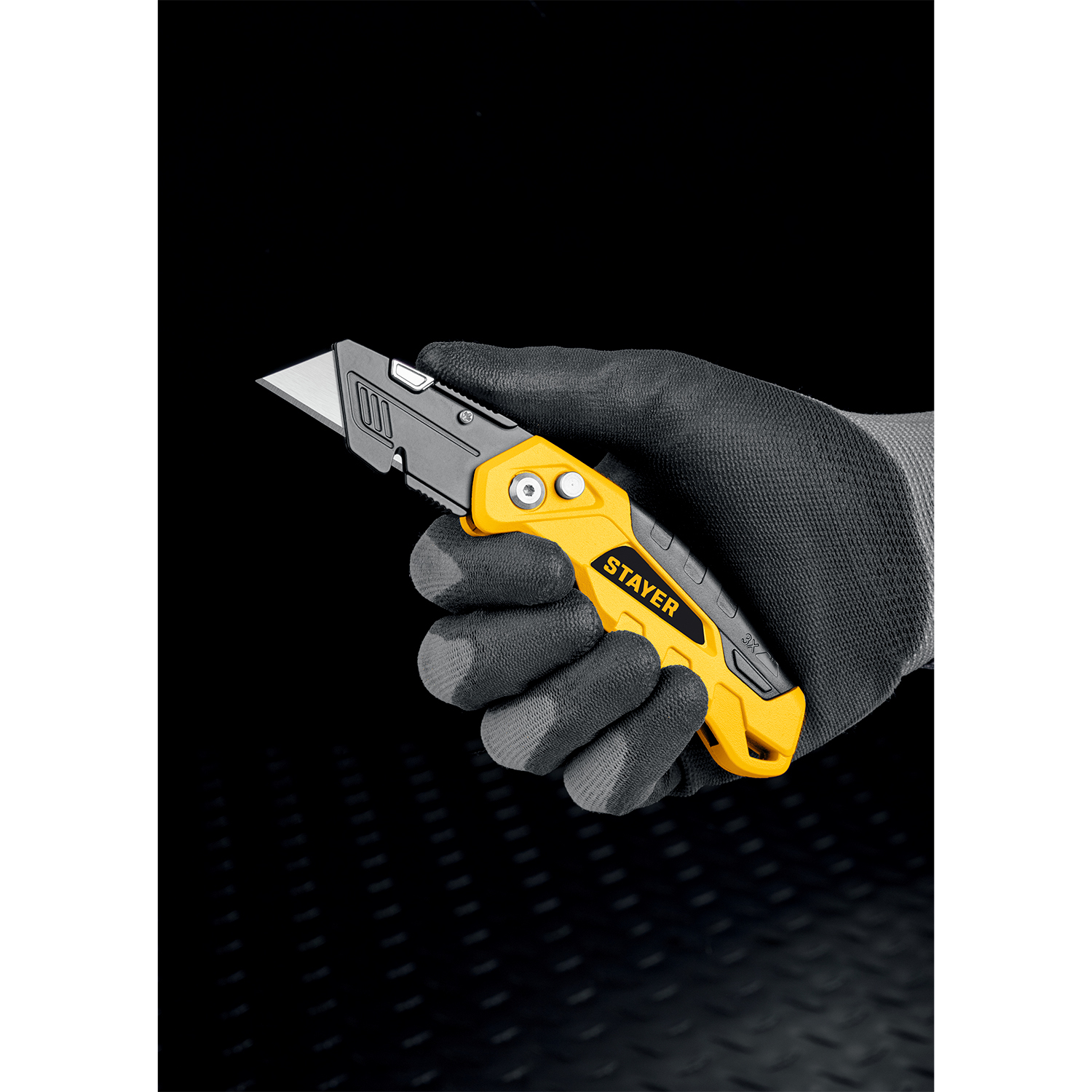 STAYER Hercules-А24, универсальный металлический нож с трапециевидным лезвием (0946)