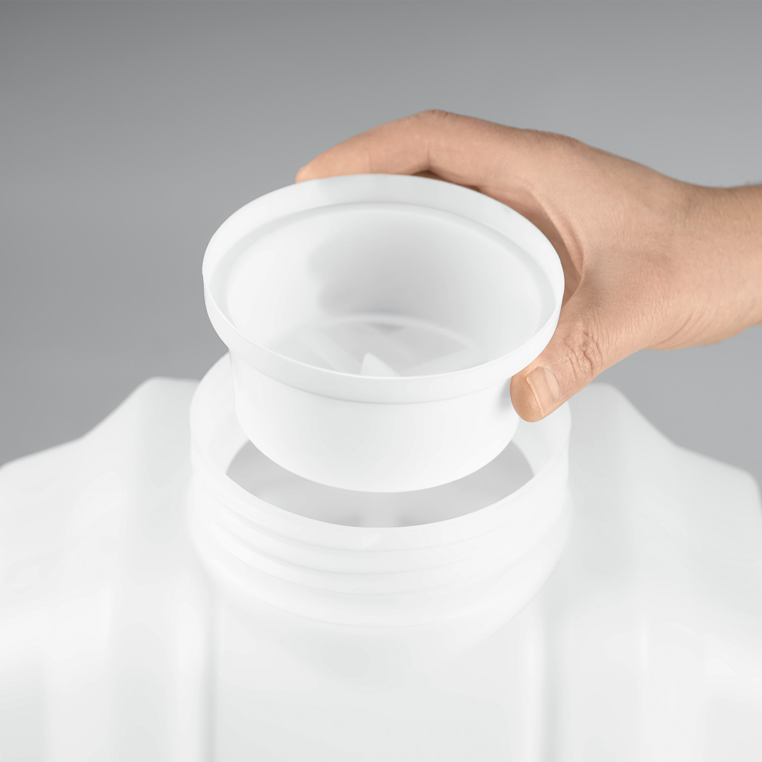 ЗУБР 16 л, колеса, аккумуляторный опрыскиватель (ОПС-16К)